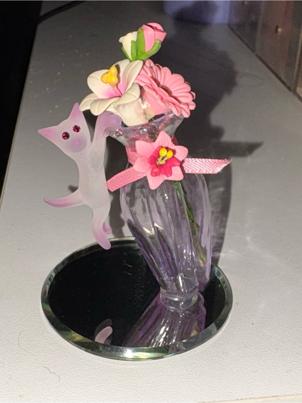 Glass Baron Mini Cat-In-Vase Blown Glass Figurine